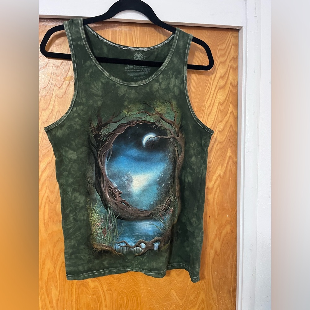 The Mountain Green Tank Top with Nature Scene S